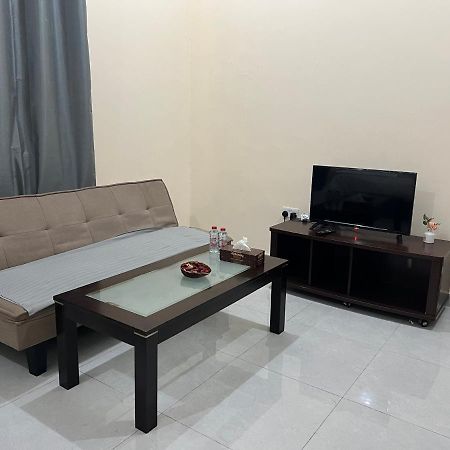 Cozy Private Studio Apartment Near Airport Abou Dabi Extérieur photo