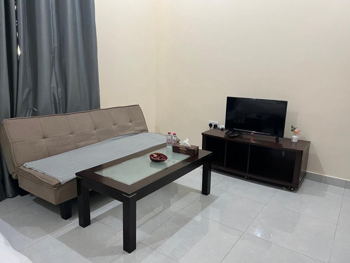 Cozy Private Studio Apartment Near Airport Abou Dabi Extérieur photo
