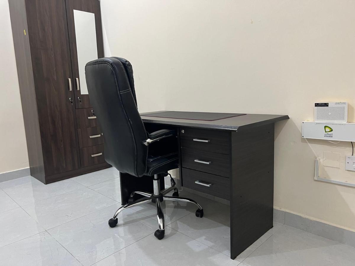 Cozy Private Studio Apartment Near Airport Abou Dabi Extérieur photo